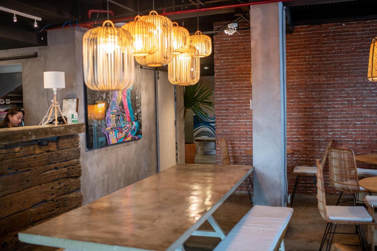 Abraham Manila - Located In Central Makati (Adults Only) Makati City Exterior foto