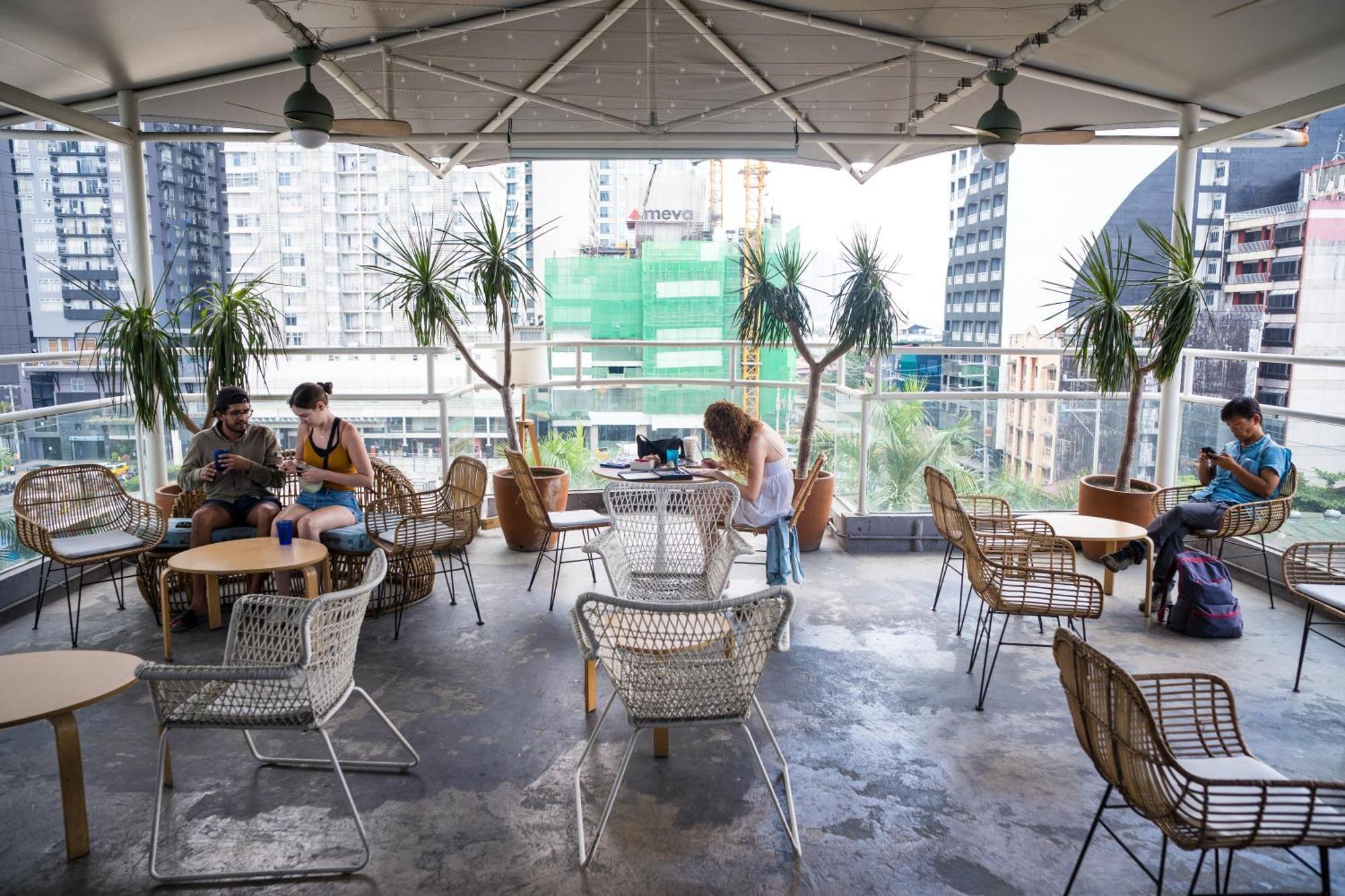 Abraham Manila - Located In Central Makati (Adults Only) Makati City Exterior foto